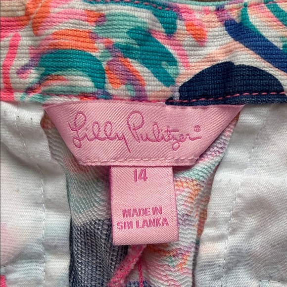 Lilly Pulitzer Women's Scalloped Shorts - Picture 3 of 4